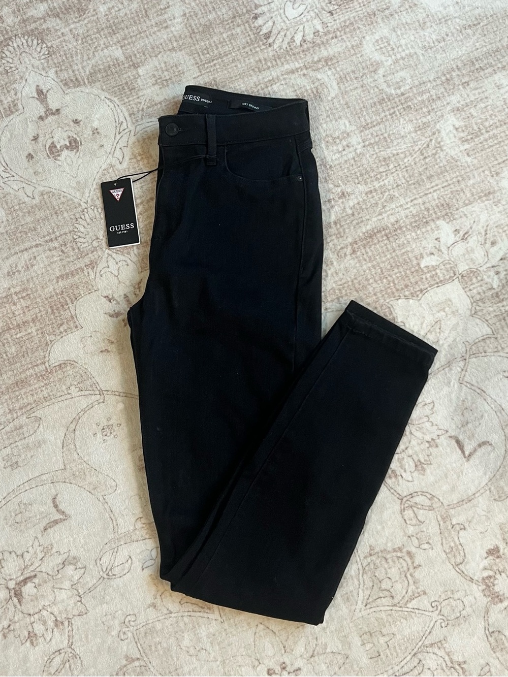 GUESS | 1981 Skinny Jeans | Black | Women’s 27 Regular